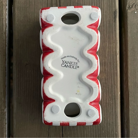 Yankee Candle Ceramic Ribbon Candy Tealight Candle Holder - Picture 7 of 8